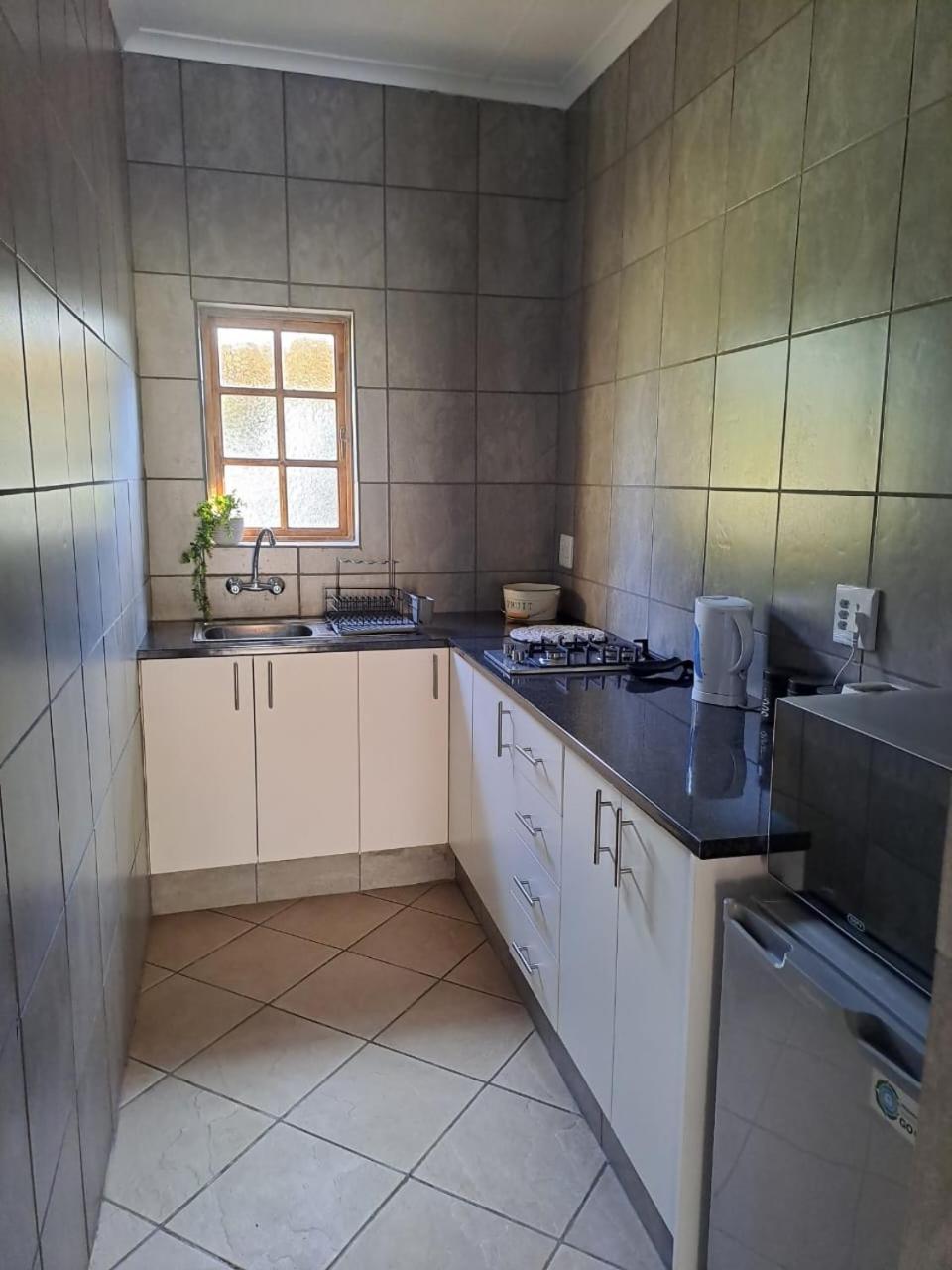 24 Onvrey Guest House Boksburg Kültér fotó
