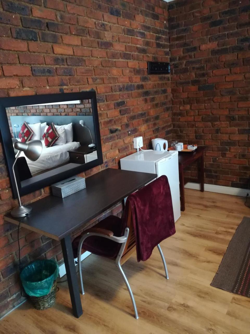 24 Onvrey Guest House Boksburg Kültér fotó