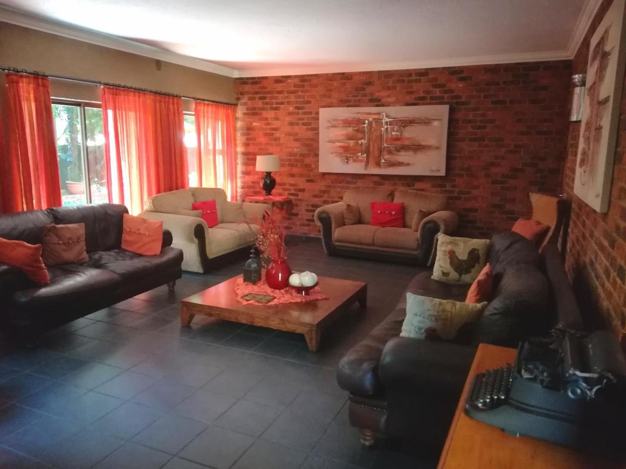 24 Onvrey Guest House Boksburg Kültér fotó